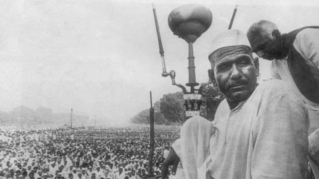 Mahendra Tikait के निधन के 13 साल बाद जारी हुआ गिरफ्तारी वारंट, सोशल मीडिया पर हो रहा है वायरल