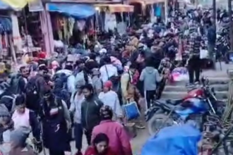 Uttarakhand: भगवान Kedarnath के दर्शन के लिए श्रद्धालुओं की भारी भीड़ सोनप्रयाग में उमड़ी