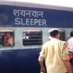 UP: इटावा ट्रेन में यात्री का बैग चोरी, 50 हजार रुपये और कीमती सामान से भरा बैग शातिर चोरों ने उड़ाया 2 इटावा ट्रेन में यात्री का बैग चोरी