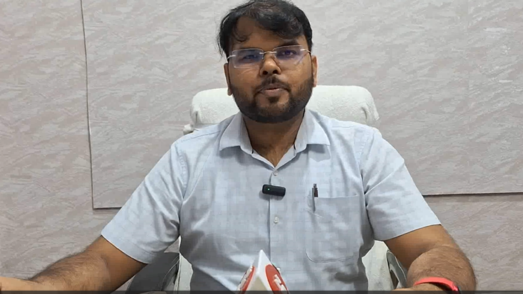 गाजीपुर मदरसा संचालकों का सरकार पर आरोप