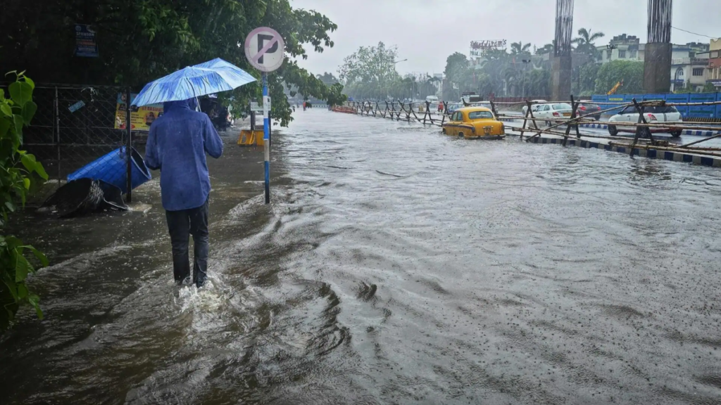 पूर्वोत्तर और दक्षिण भारत में भारी बारिश का अलर्ट