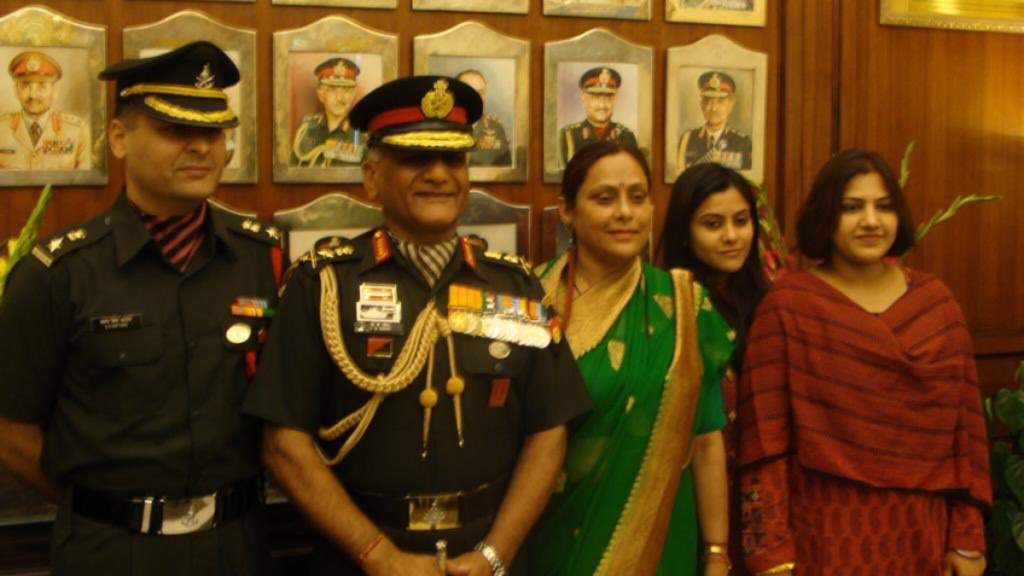 Ghaziabad: पूर्व केंद्रीय मंत्री की बेटी से 3.5 करोड़ की ठगी, मकान बेचने के नाम पर हुआ फर्जीवाड़ा