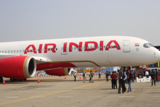 मुंबई-लंदन Air India की फ्लाइट को बम से उड़ाने की मिली धमकी, लंदन एयरपोर्ट पर कराई गई इमरजेंसी लैंडिंग