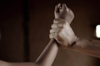 Agra-Lucknow एक्सप्रेसवे पर स्लीपर बस में युवती से छेड़छाड़