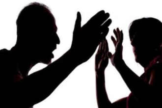 Delhi: वेलकम इलाके में आटे के ब्रांड को लेकर विवाद