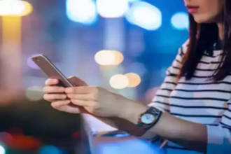 Mobile Tips and Tricks: अपने फोन की स्टोरेज भरने से कैसे बचें