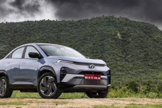 Tata Curvv EV के 15 फायदे और 6 नुकसान, जानिए क्या है इसका असली मूल्य