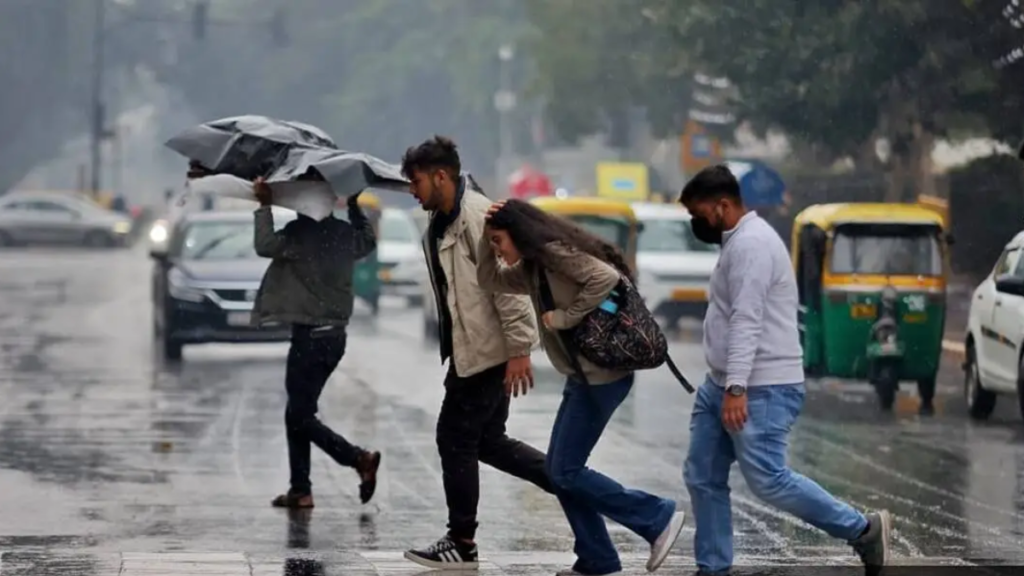 Monsoon की विदाई: अक्टूबर के पहले हफ्ते में ठंड की दस्तक! यूपी, दिल्ली और बिहार में कैसा रहेगा मौसम?