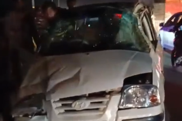 Hapur: दिल्ली-लखनऊ हाईवे पर घोड़े से टकराई तेज रफ्तार कार, पांच लोग हुए घायल