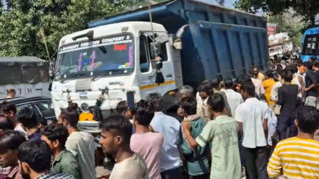 Rajasthan: दौसा में बेलगाम डंपर ने 10 लोगों को रौंदा, 4 की मौत व लोग हुए 6 घायल