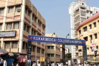 Kolkata: RG Kar मेडिकल कॉलेज में जूनियर डॉक्टरों पर ड्रग्स, शराब और रैगिंग का जुल्म", हुआ खुलासा