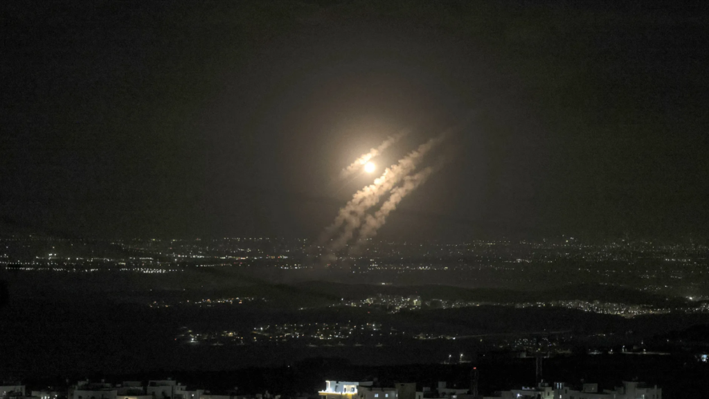 बेरूत में Israel का बड़ा हमला: 22 की मौत, हिज्बुल्लाह नेता को निशाना बनाने की थी कोशिश