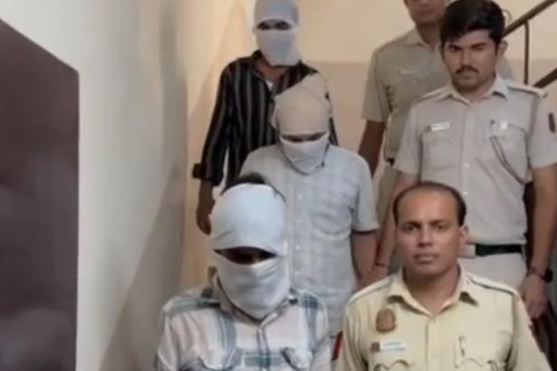 Delhi में गला घोटू गैंग का आतंक, सुनसान इलाकों में गला घोटकर कर रहे लूटपाट, वारदात CCTV में कैद