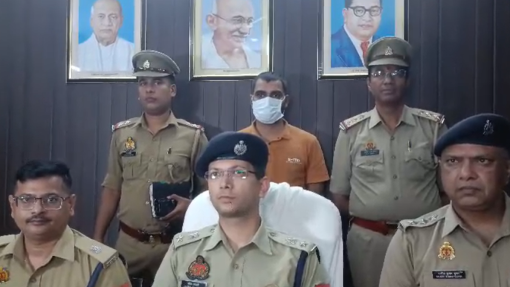 Noida में एटीएम कार्ड बदलकर धोखाधड़ी करने वाला गिरोह का भंडाफोड़, एक आरोपी गिरफ्तार