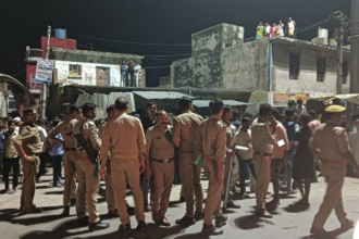 Mainpuri: अनियंत्रित थार ने ठेलों में मारी टक्कर, 4 बच्चों समेत आधा दर्जन लोग घायल