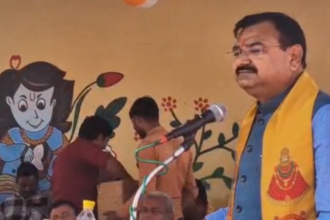 Uttar Pradesh: गाय की सेवा से बीमारियां ठीक करने का अनोखा दावा, मंत्री संजय गंगवार के बयान की हो रही चर्चा