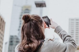 solo-travel-guide-benefits-safety-tips