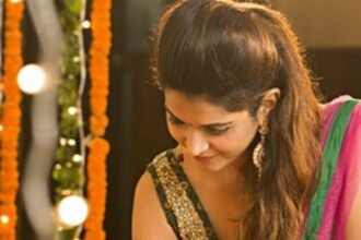 beautiful ways to decorate home on diwali 2024