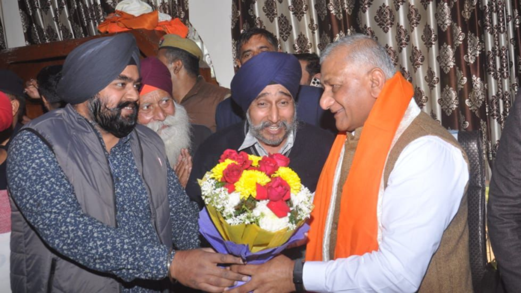 Ghaziabad: पूर्व जनरल वीके सिंह को मिज़ोरम का राज्यपाल बनाए जाने पर समाजसेवी गगन सिंह अरोड़ा ने दी बधाई